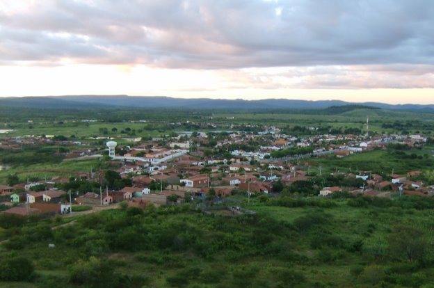 Antonina do Norte recebe duas novas ambulâncias com apoio de Fernando Santana