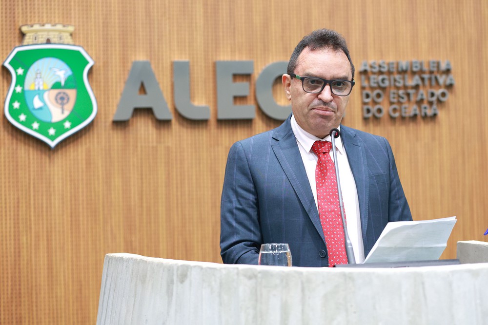 Pedro Lobo volta a assumir cargo de deputado estadual
