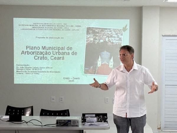 Proposta para elaboração do Plano de Arborização Urbana é apresentada em Crato