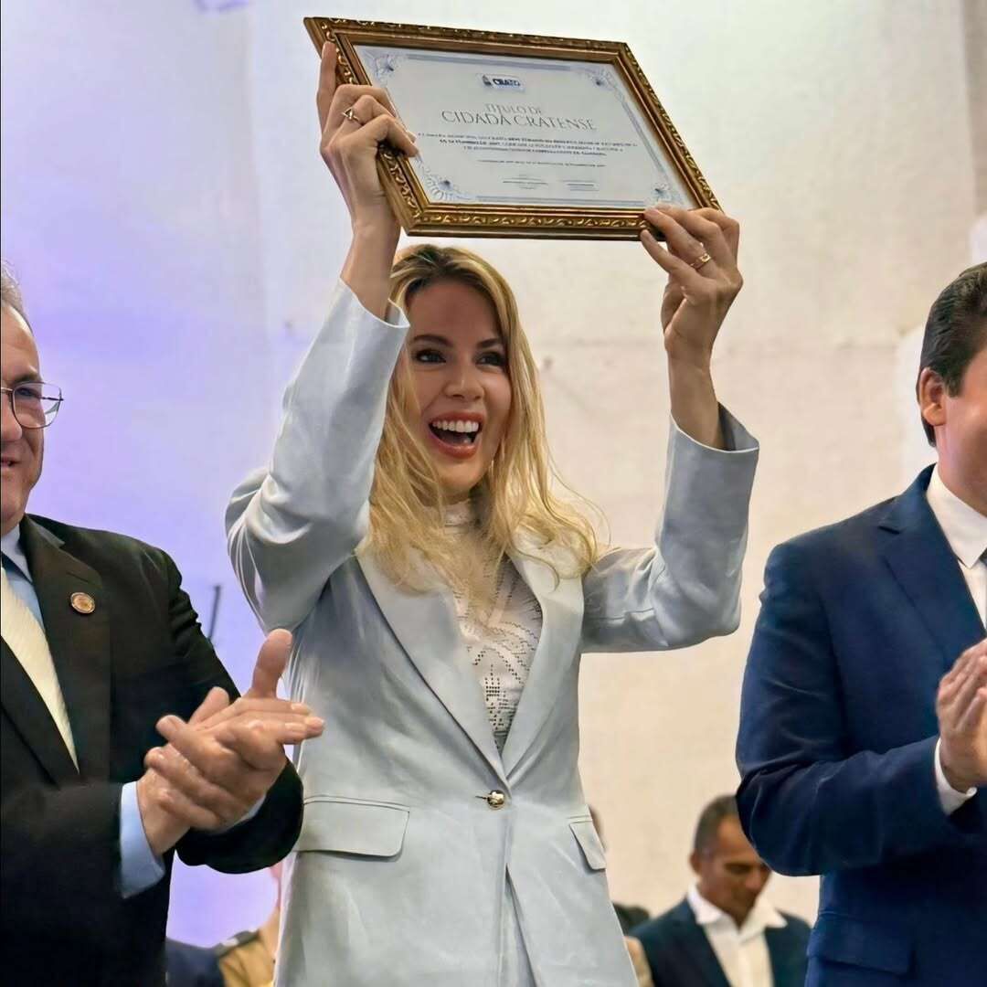 Onélia Santana recebe título de cidadania cratense