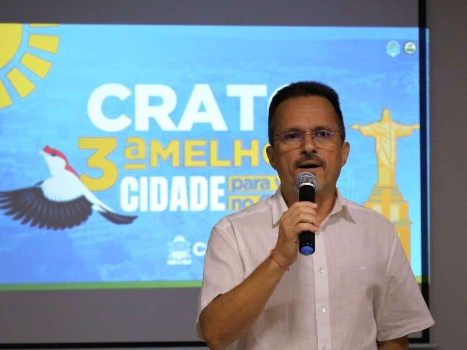 Prefeito do Crato anuncia devolução de multas a consumidores de água