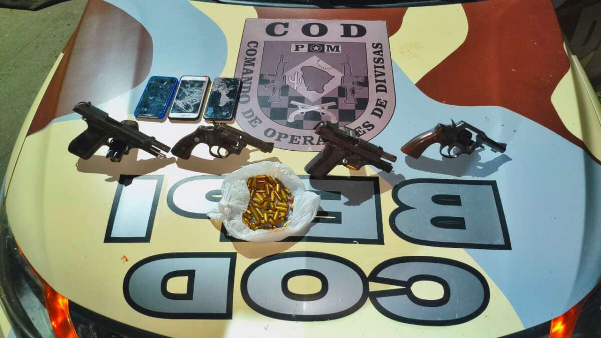 Mortos em confronto eram jovens e tinham extensa ficha criminal 