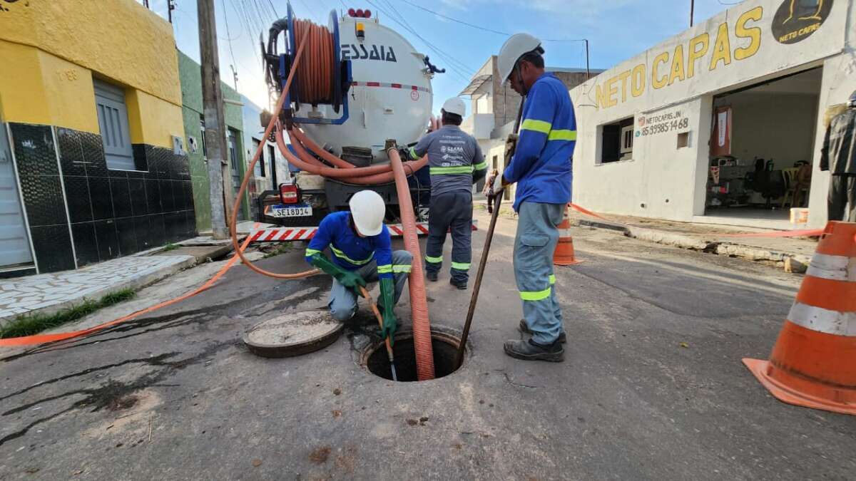 Mais de 60 km de rede de esgoto recebem manutenções preventivas