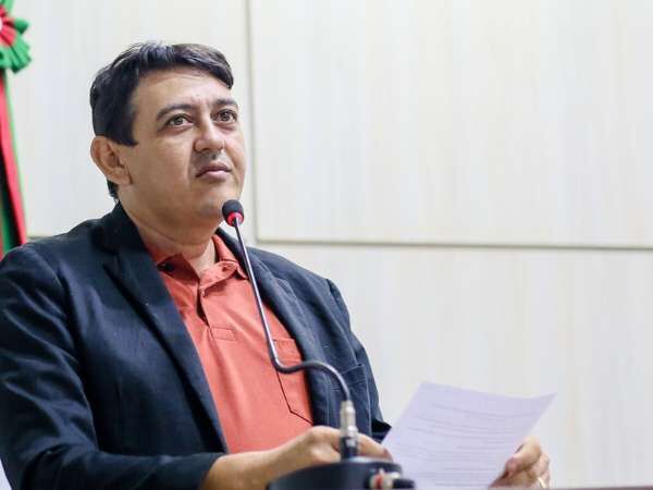 Vereador Carlim Clementino (MDB) renuncia ao mandato na Câmara de Várzea Alegre
