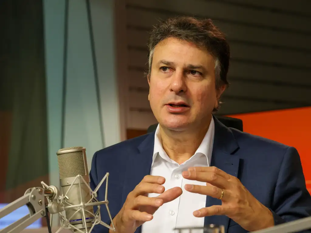 Camilo Santana faz pronunciamento em rede nacional