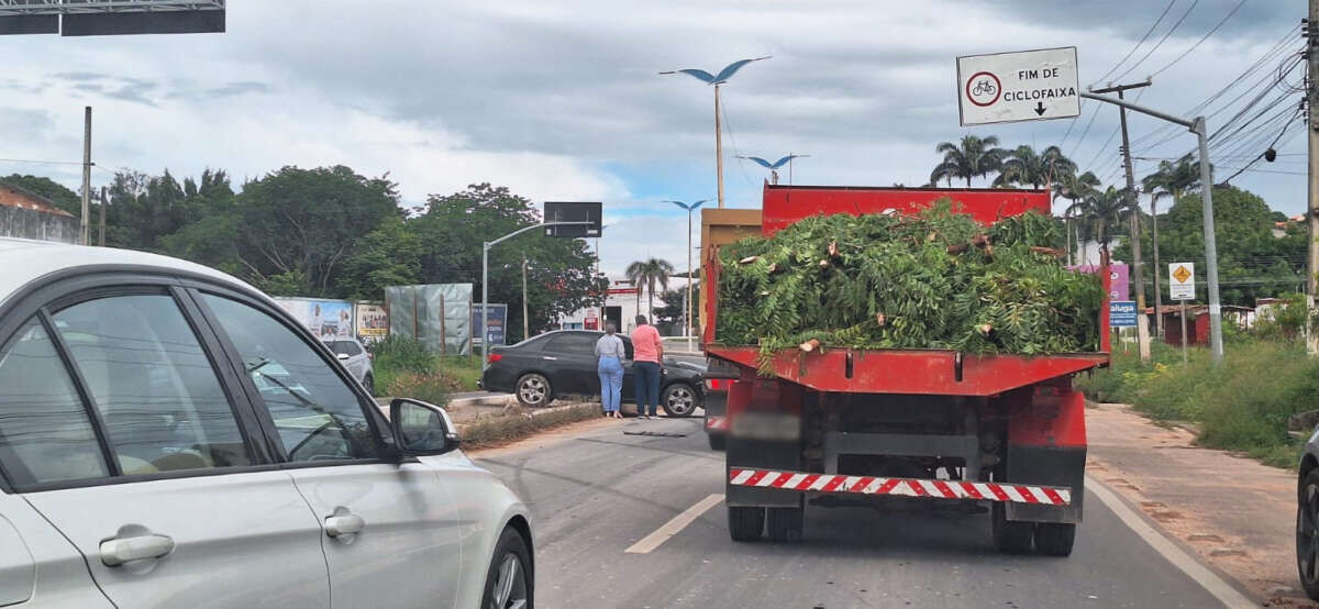 Dois acidentes quase ao mesmo tempo mobilizam trânsito no Crato