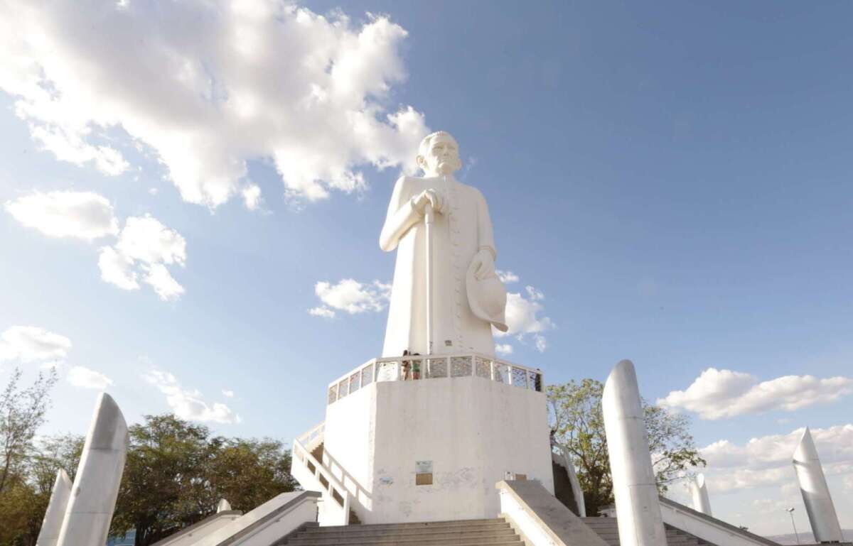 182 anos do Padre Cícero: Fiéis celebram com fé e devoção