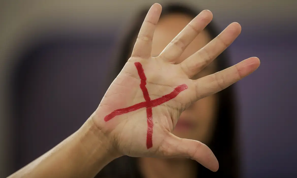 Evento do MPCE debate enfrentamento da violência contra a mulher