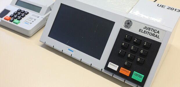 Trocas de partidos e desincompatibilizações marcam fim da janela partidária no Cariri