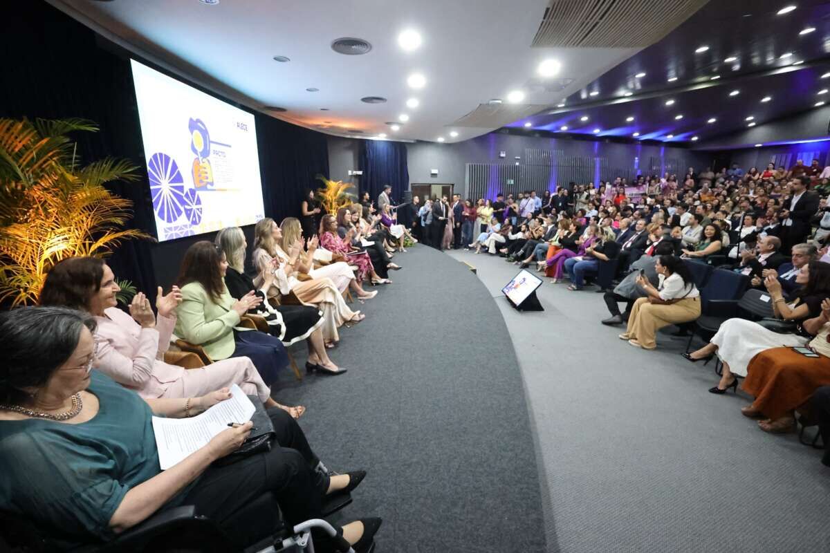 Instituições e sociedade civil assinam Pacto contra o Feminicídio no Ceará