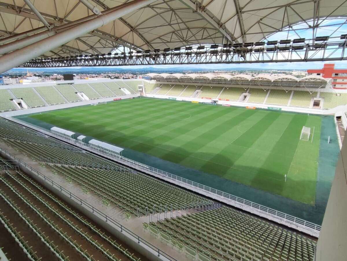 Arena Romeirão recebe confronto entre Icasa e Crato neste domingo