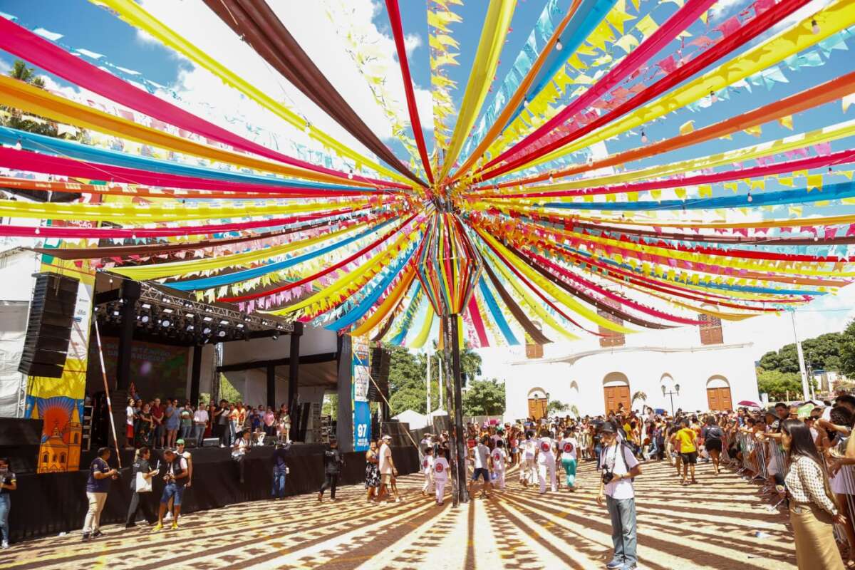 Barbalha inicia celebrações com Corte do Pau e shows