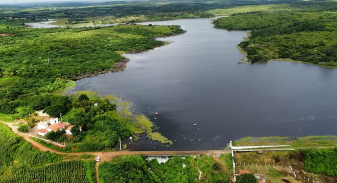 Açude Pau Preto atinge 100% e é o sexto a sangrar no Cariri em 2026