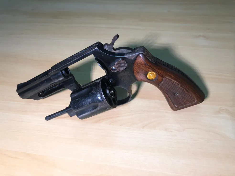 Polícia apreende arma e prende suspeito em Juazeiro