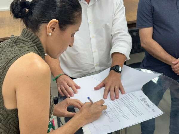 Crato sanciona lei que cria carteira de identificação para pessoas com TEA