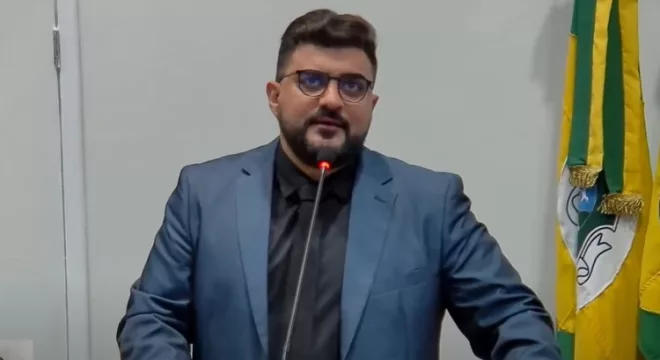 Julgamento que pode cassar mandato de Lukão é suspenso após pedido de vista