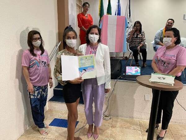Mutirão fortalece cidadania de pessoas trans e travestis