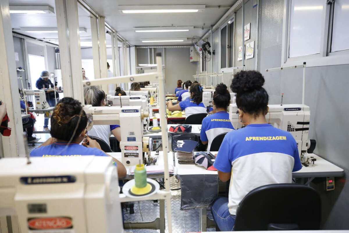 RMC registra saldo positivo de empregos no primeiro quadrimestre de 2026
