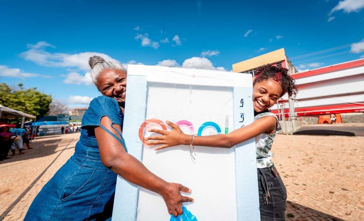 Enel realiza mutirão de serviços e sorteia 50 geladeiras em Juazeiro