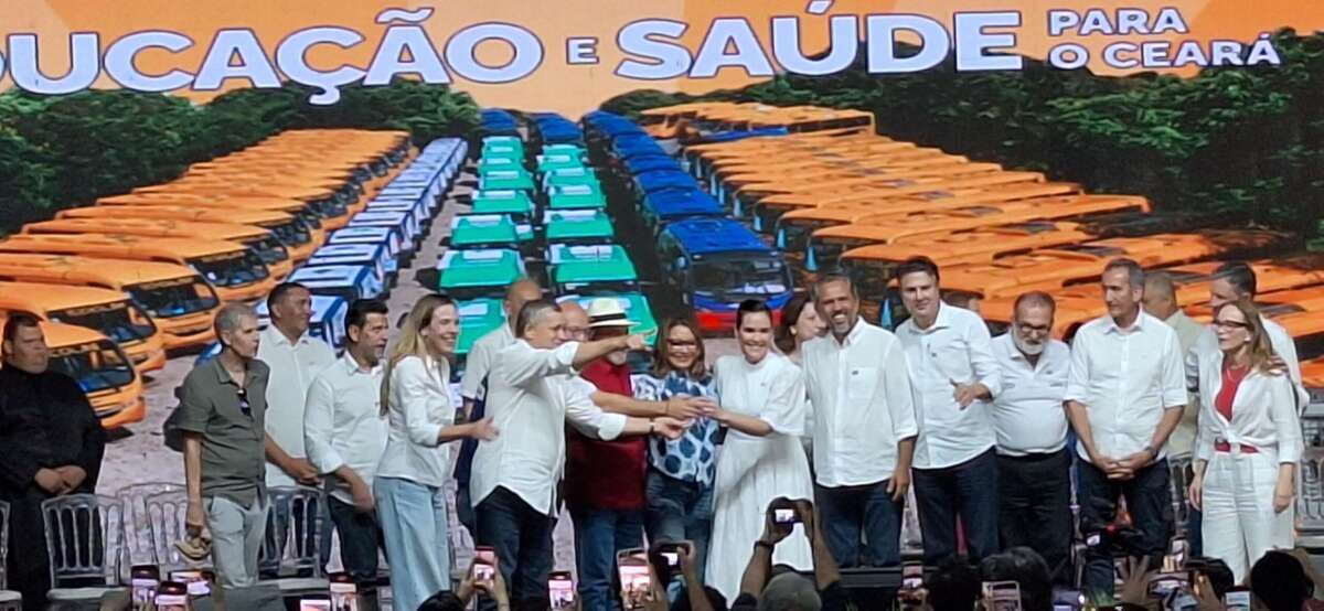 Prefeitos participam de evento com Lula em Juazeiro do Norte