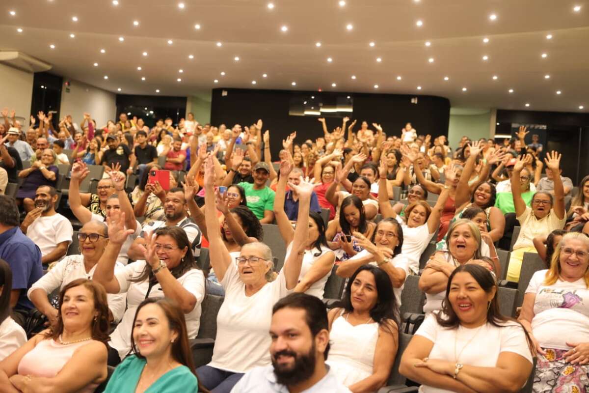 Juazeiro celebra formação de 221 novos alfabetizados pelo Programa Brasil Alfabetizado