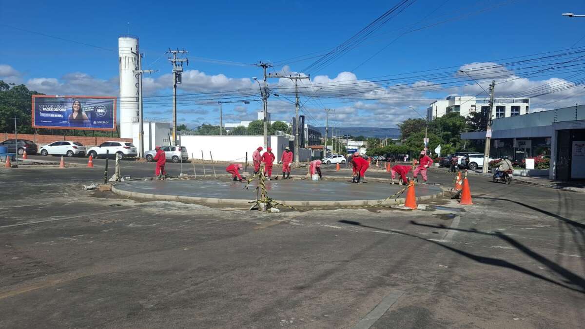 Demutran inicia sinalização de nova rotatória em Juazeiro  