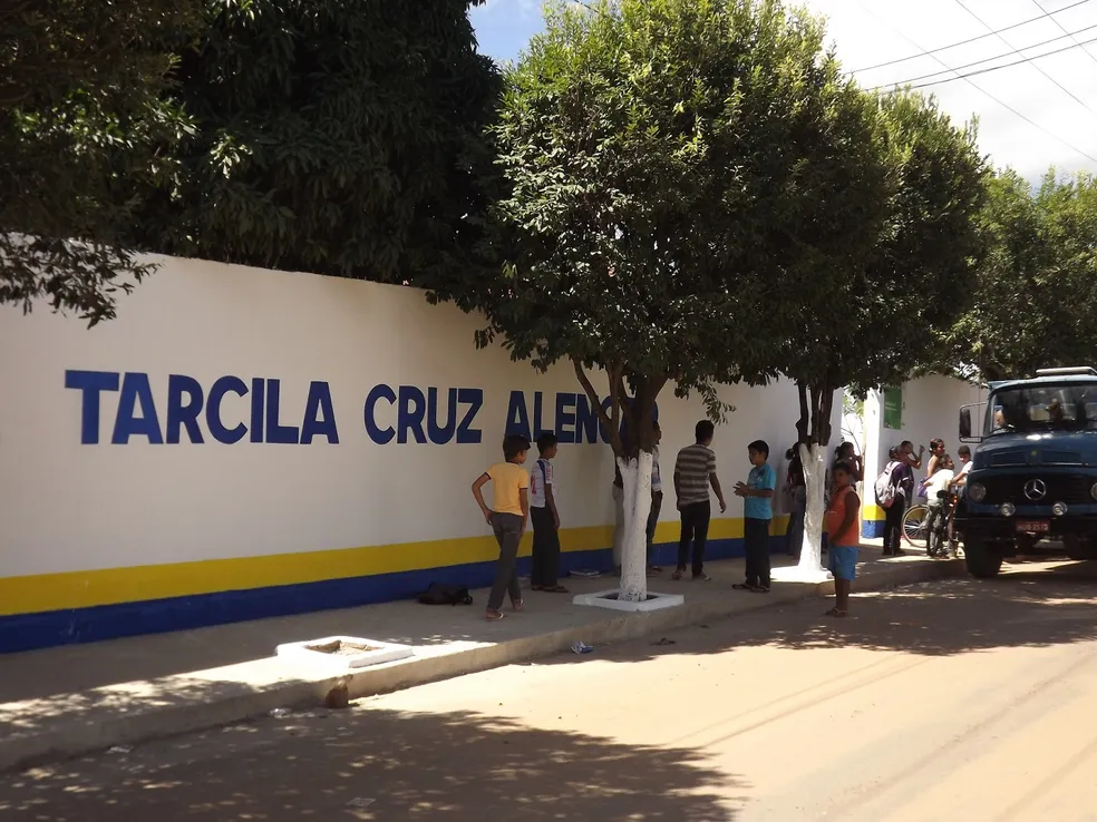 Justiça exige adequação sanitária e de segurança em escolas de Juazeiro