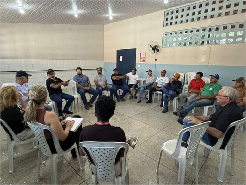 Crato reúne produtores para ampliar melhoramento genético do rebanho leiteiro