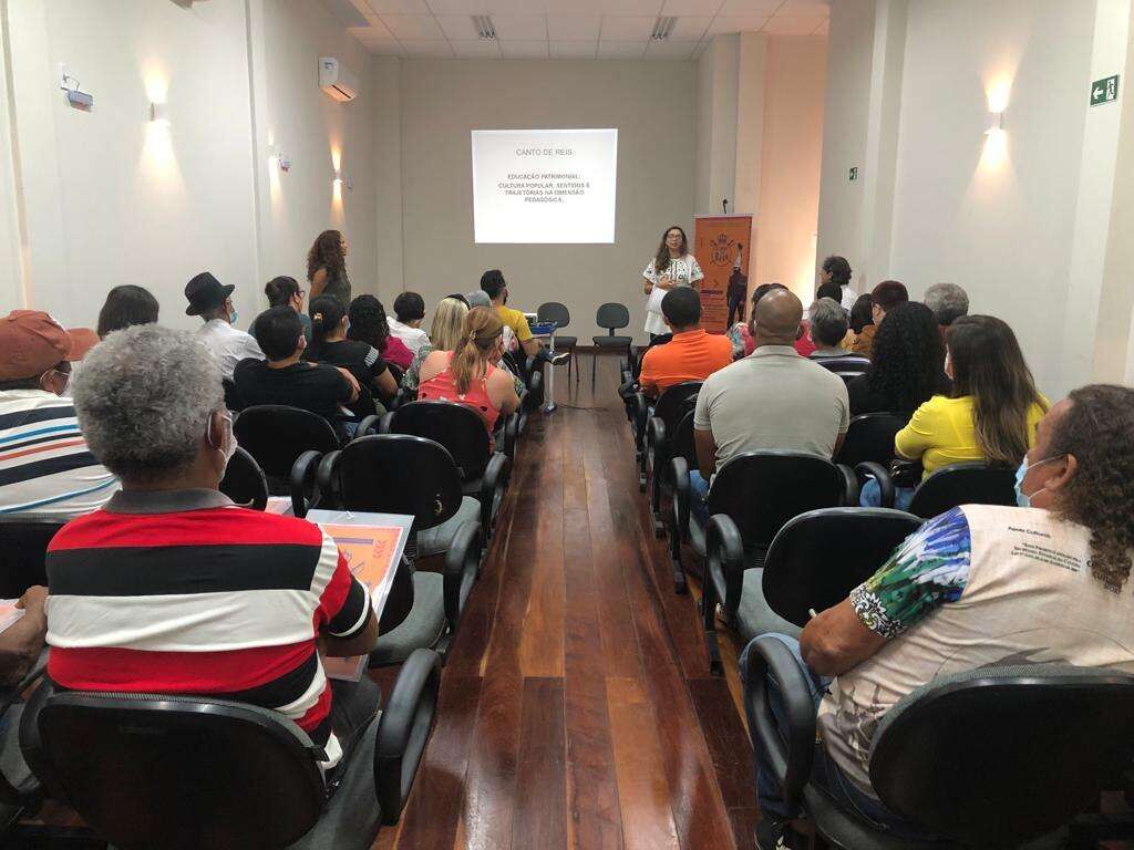Festival encerra edição com lançamento do livro Relicário de Memórias