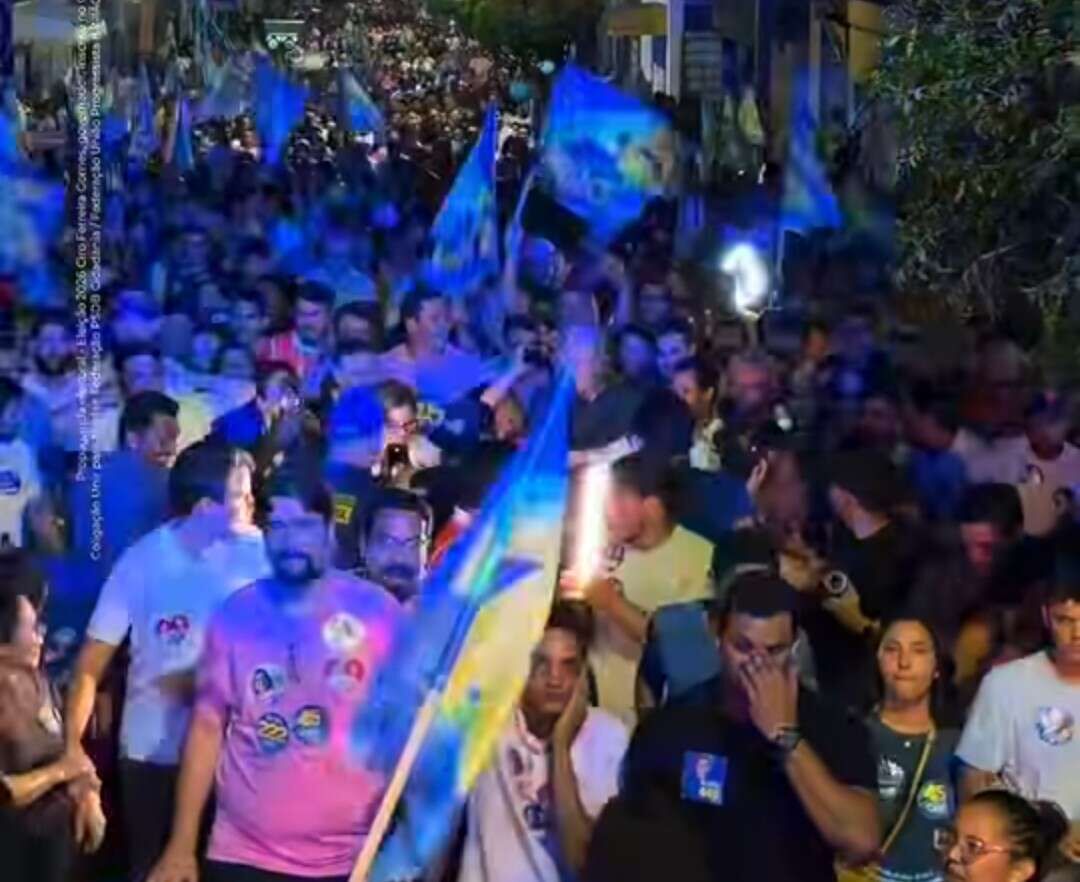 Ciro Gomes promove caminhada em Juazeiro do Norte