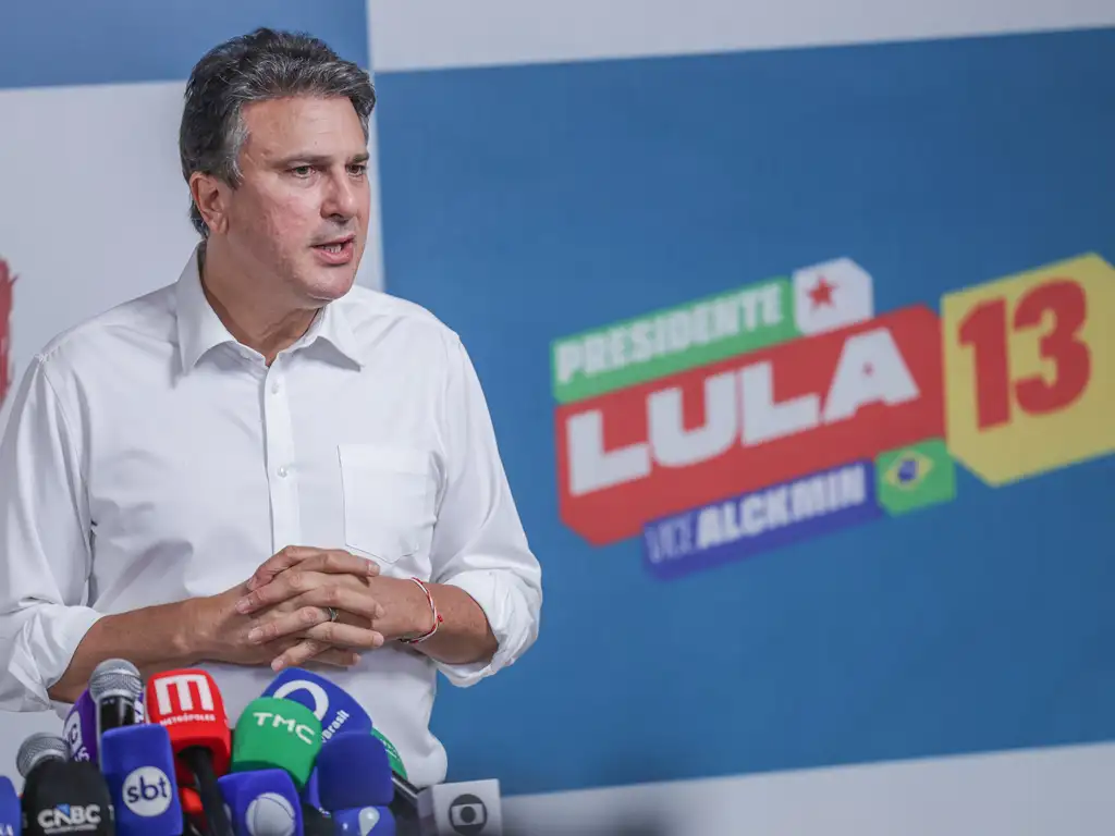 Camilo Santana acusa prefeitos de boicote ao transporte no segundo turno
